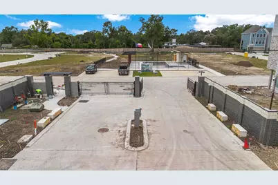 1705 Bologna Lane, Houston, TX 77055 - Photo 33