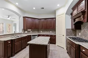 935 Poydras St, Sugar Land, TX 77498 - Photo 13