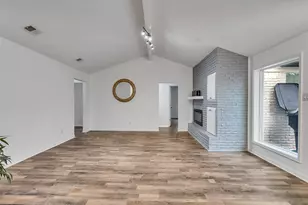 5675 Sylmar Rd, Houston, TX 77081 - Photo 17