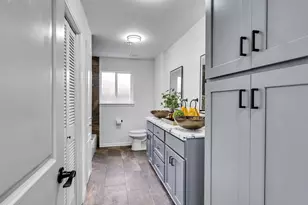 5675 Sylmar Rd, Houston, TX 77081 - Photo 23