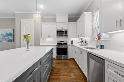 2604 Bevis Street #D, Houston, TX 77008 - Photo 9