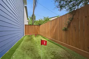 729 E 7th 1/2 St, Houston, TX 77007 - Photo 47