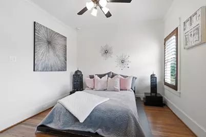 729 E 7th 1/2 Street, Houston, TX 77007 - Photo 27