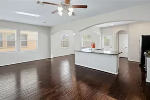 8403 Columbia Forest Dr, Houston, TX 77095 - Photo 3