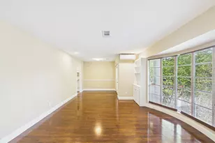 2595 Marilee Ln, Houston, TX 77057 - Photo 5