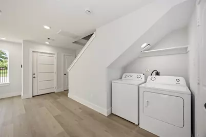 7611 Lawn Street #B, Houston, TX 77088 - Photo 5