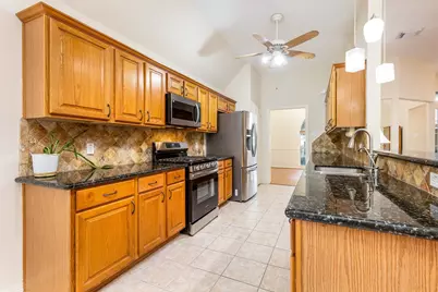 2103 Carriage Run W, Conroe, TX 77384 - Photo 9