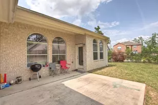 10 Tillamook Ct, The Woodlands, TX 77389 - Photo 9