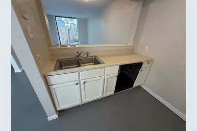 3300 Yorktown Street #11, Houston, TX 77056 - Photo 9