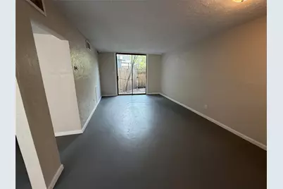 3300 Yorktown Street #11, Houston, TX 77056 - Photo 5
