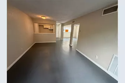 3300 Yorktown Street #11, Houston, TX 77056 - Photo 3