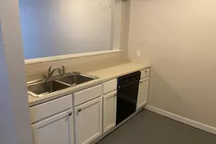 3300 Yorktown St, Houston, TX 77056 - Photo 11