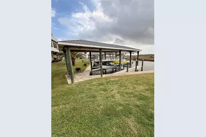 235 Tuna Run Road, Freeport, TX 77541 - Photo 9