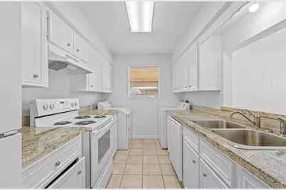 3428 Lantern Lane, Baytown, TX 77521 - Photo 5