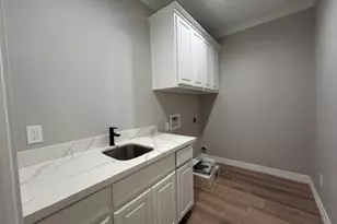 1980 Brenner Blvd, Lumberton, TX 77657 - Photo 9