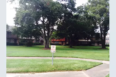 10466 Hammerly Boulevard #70, Houston, TX 77043 - Photo 11