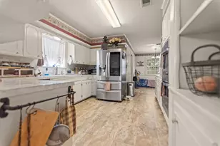 907 E Houston Ave, Crockett, TX 75835 - Photo 11