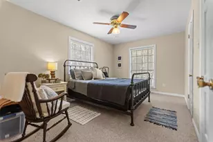 907 E Houston Ave, Crockett, TX 75835 - Photo 17