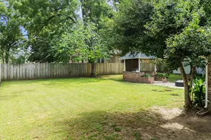907 E Houston Ave, Crockett, TX 75835 - Photo 25
