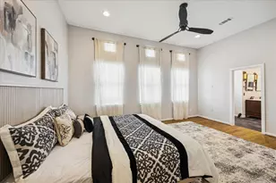 2404 Fairview St, Houston, TX 77006 - Photo 5