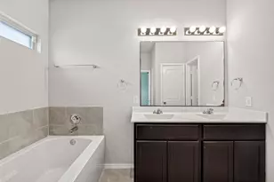 8126 Oakleaf Meadow Ct, Rosharon, TX 77583 - Photo 37