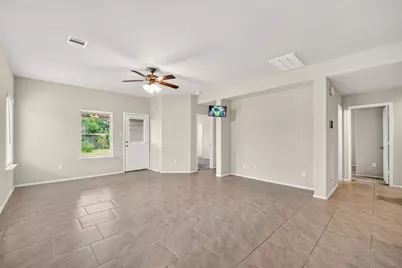 8126 Oakleaf Meadow Court, Rosharon, TX 77583 - Photo 11
