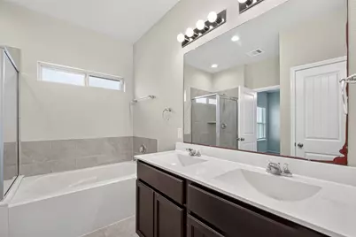 8126 Oakleaf Meadow Court, Rosharon, TX 77583 - Photo 35