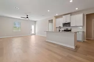 1035 Rosewood Trl, Beasley, TX 77417 - Photo 3