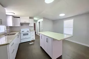 312 Paddock Rd, Willis, TX 77378 - Photo 5