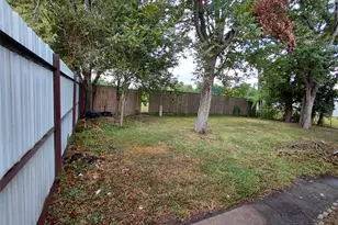714 Ivyhollow Dr, Channelview, TX 77530 - Photo 3