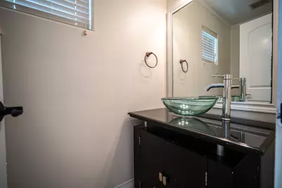 3119 Fairdale Oaks E, Houston, TX 77057 - Photo 11