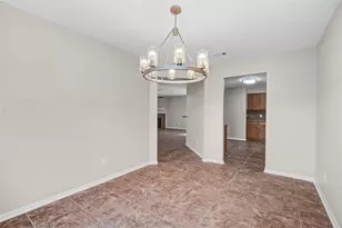 8022 Saffron Ln, Baytown, TX 77521 - Photo 15