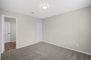 8022 Saffron Ln, Baytown, TX 77521 - Photo 17