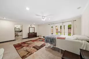 11730 Denise Dr, Houston, TX 77024 - Photo 19