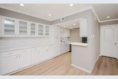 845 Augusta Drive #67, Houston, TX 77057 - Photo 11