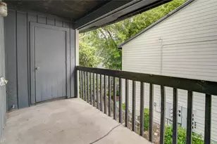 9009 Richmond Ave, Houston, TX 77063 - Photo 23