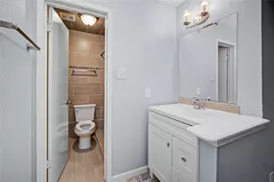 9009 Richmond Ave, Houston, TX 77063 - Photo 9