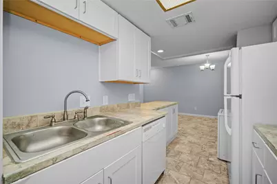 9009 Richmond Avenue #703, Houston, TX 77063 - Photo 3