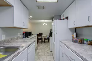 9009 Richmond Ave, Houston, TX 77063 - Photo 11