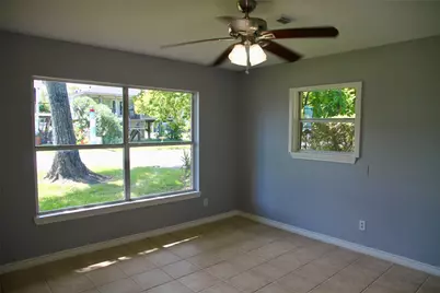 529 E Shore Drive, Clear Lake Shores, TX 77565 - Photo 15
