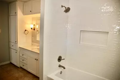 529 E Shore Drive, Clear Lake Shores, TX 77565 - Photo 21