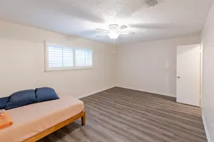 11776 S Kirkwood Rd, Stafford, TX 77477 - Photo 11