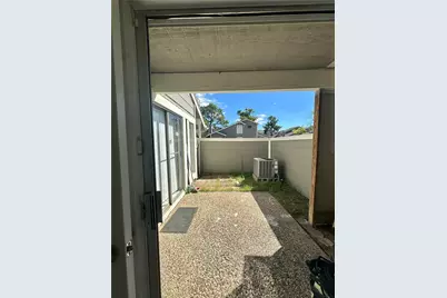 12204 Coppertree Lane, Houston, TX 77035 - Photo 11
