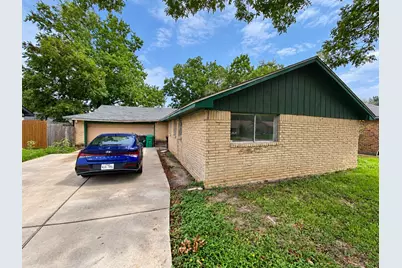 5400 Hemlock Drive, Baytown, TX 77521 - Photo 1