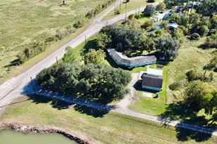 35 Private Rd 815, Markham, TX 77414 - Photo 39