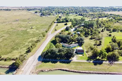 35 Private Road 815, Markham, TX 77414 - Photo 37