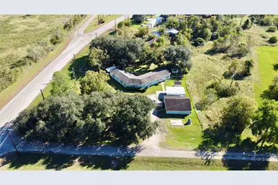 35 Private Road 815, Markham, TX 77414 - Photo 1