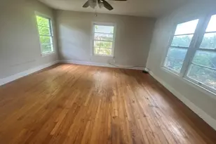 702 E Mesquite Ln, Victoria, TX 77901 - Photo 17