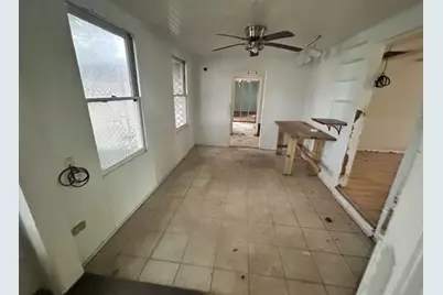 702 E Mesquite Lane, Victoria, TX 77901 - Photo 11