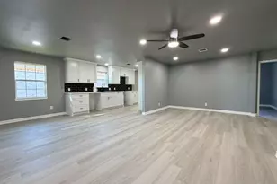 7715 Catalina Ln, Houston, TX 77075 - Photo 7